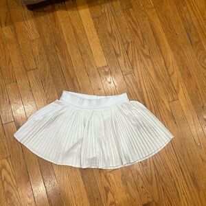 Elegant White Pleated Skirt